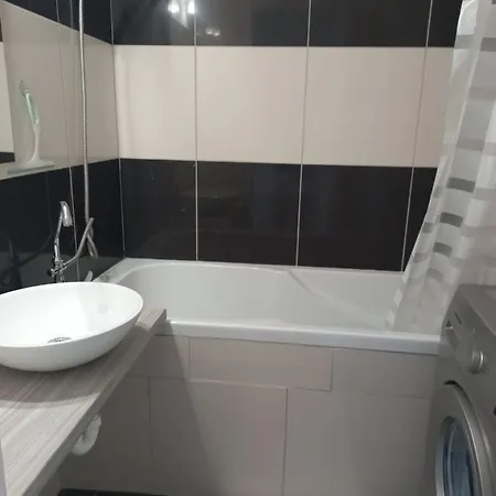 公寓 Fured Apartman Koztarsasag Utca *